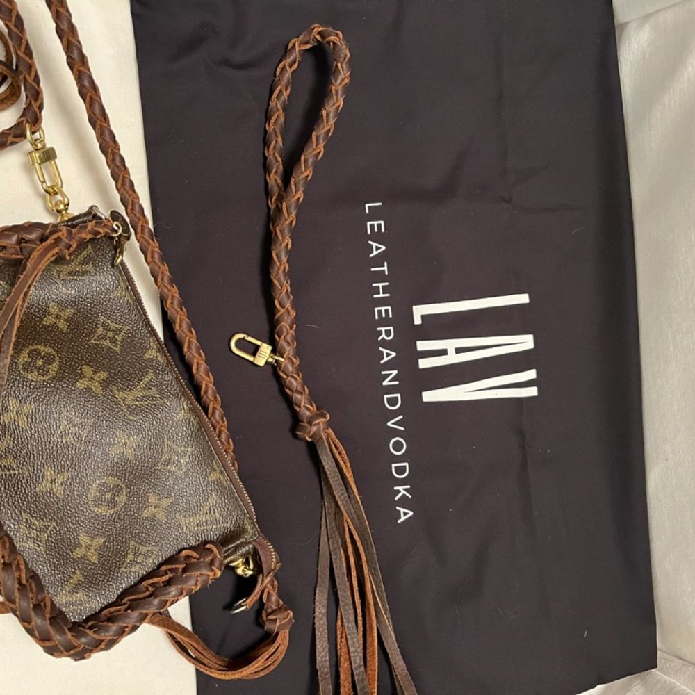 Leather & Vodka revamped authentic LV bag - Picture 3 of 6